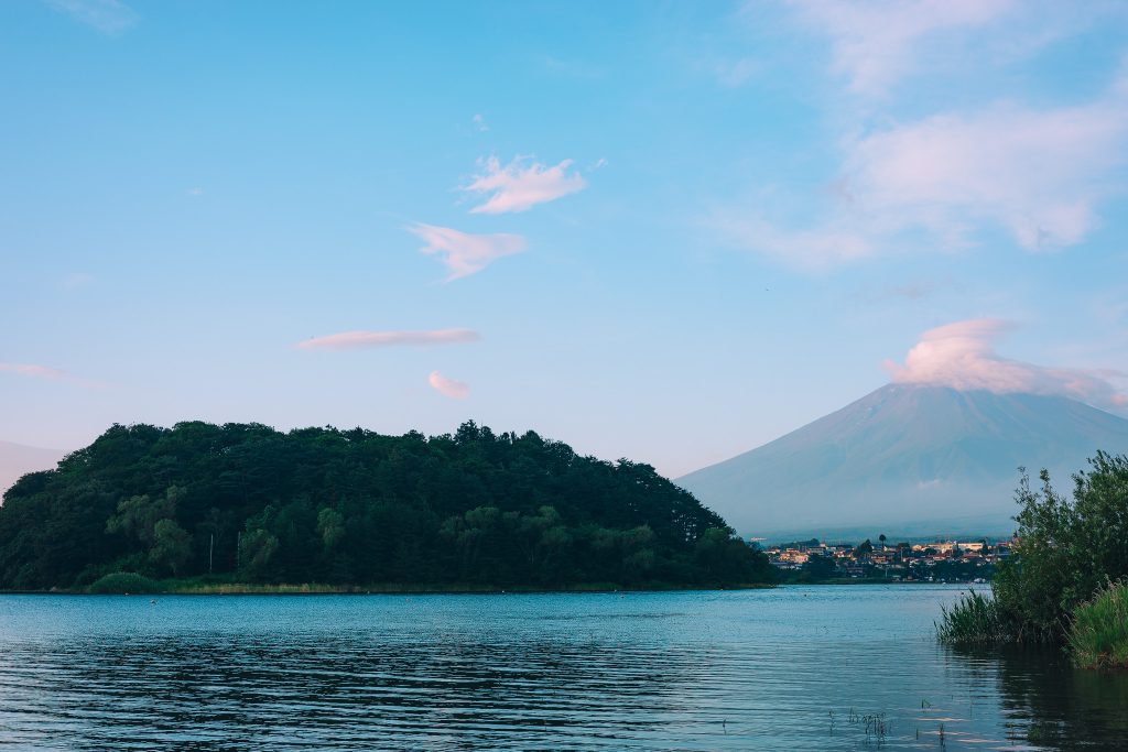 河口湖（富士山と鵜の島）